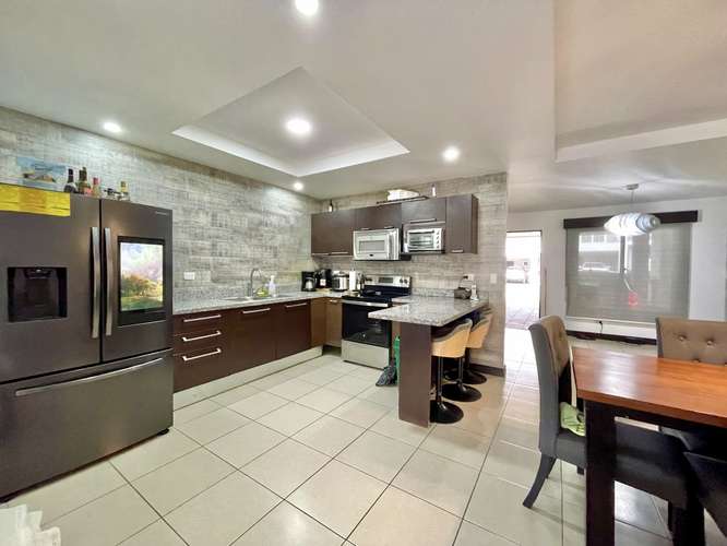 ALQUILER DE CASA EN CONDOMINIO CON LINEA BLANCA EN GUACHIPELIN DE ESCAZU  - Imagen 8