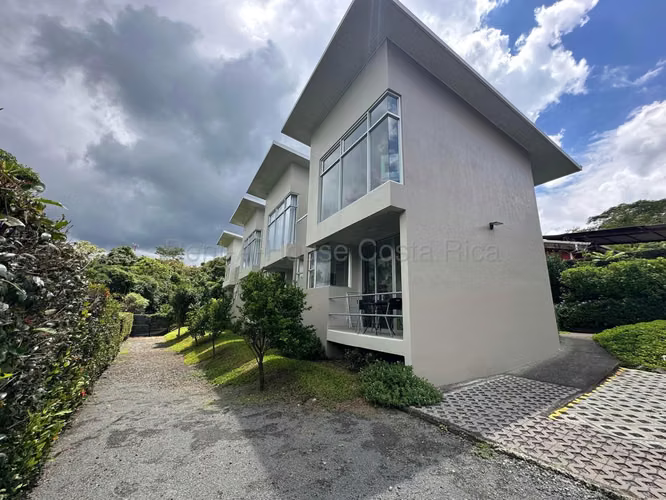 27-819 | Apartamento en Alquiler | Mora, San José