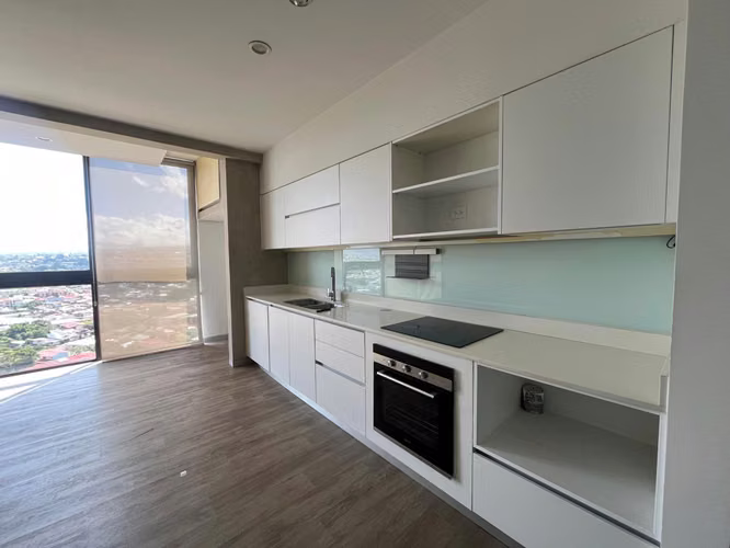 Venta de Apartamento en Torre Nest. Haga su Oferta! - Imagen 2