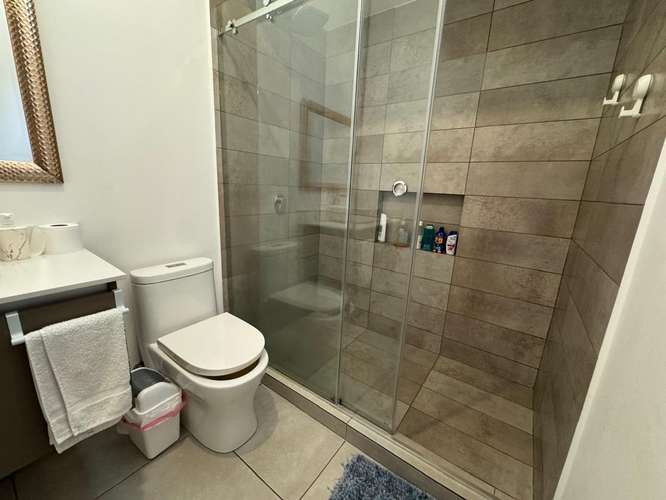 Venta de Hermosa Casa de Oportunidad en Condominio de Amenidades - Imagen 12