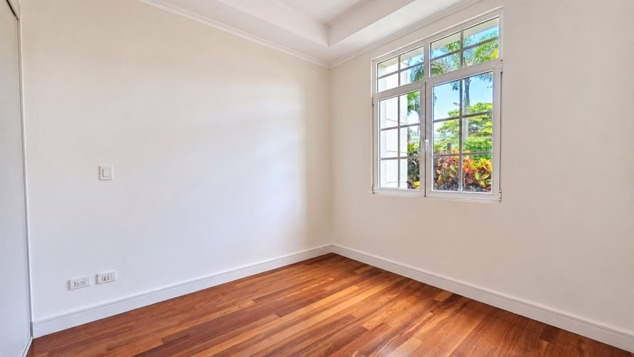 Alquiler Lujoso Apartamento 3 habitaciones con jardin sin muebles en Cortijo Los Laureles Escazu - Imagen 4