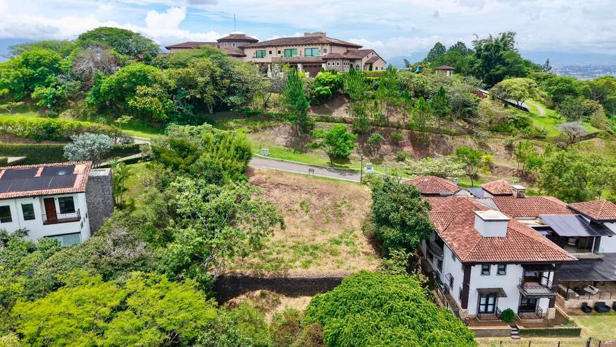 Villa Real, Santa Ana. Exclusivo terreno en venta con increíbles vistas. - Imagen 6