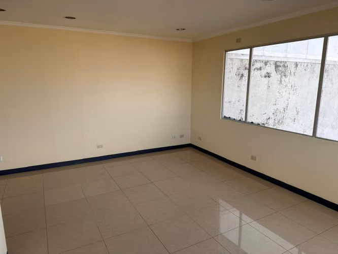 Alquiler tercer piso para oficinas en Barrio Don Bosco - Imagen 12