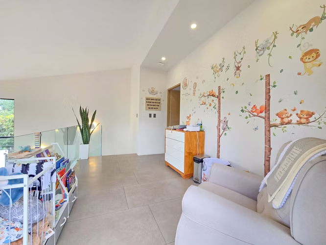 Casa Independiente Contemporánea con Jardín en Bello Horizonte Escazú - Imagen 17