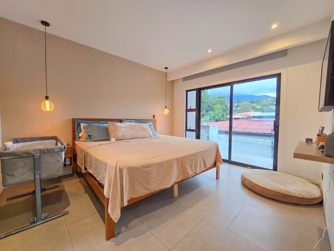 Casa Independiente Contemporánea con Jardín en Bello Horizonte Escazú - Imagen 19