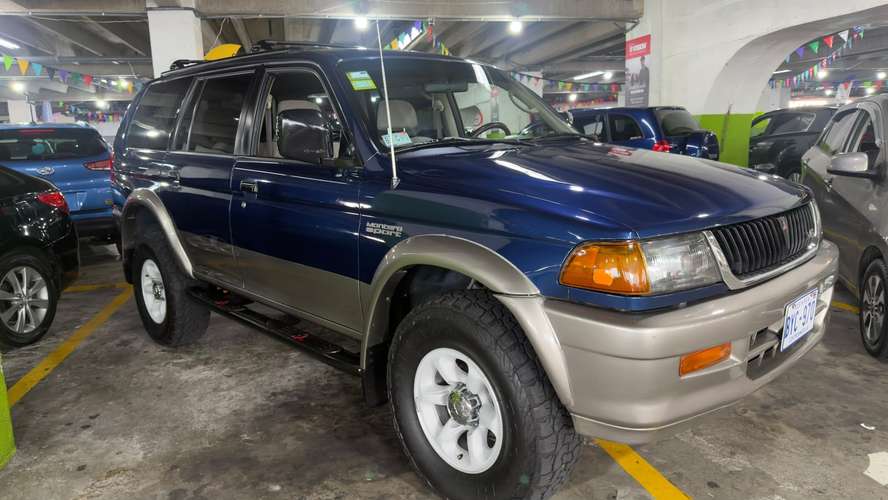 Mitsubishi Montero sport