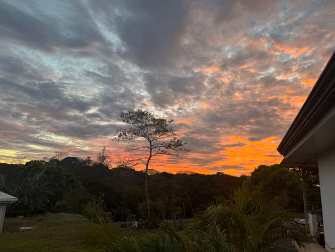 Hermosa casa en venta en Turrubares - Imagen 8