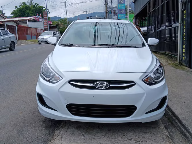 Hyundai accent  - Imagen 3