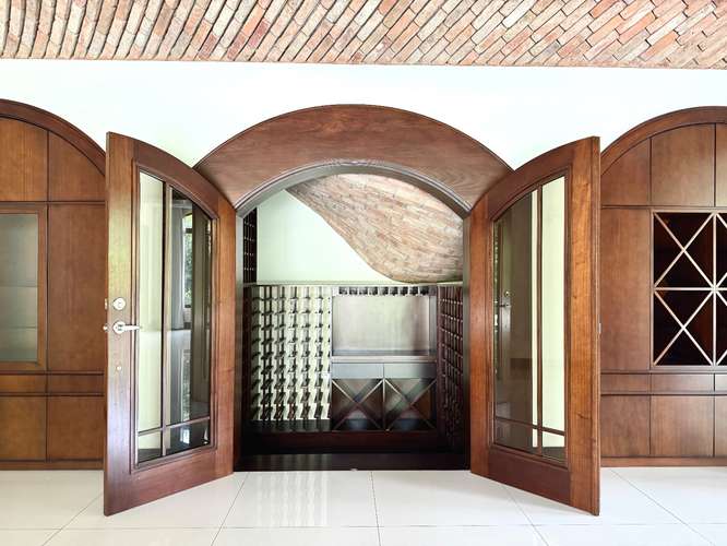 VENTA Residencia de Lujo, Santa Ana / Elegancia,-Amplitud-Privacidad - Imagen 13