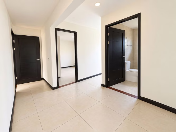 Casa de un nivel en residencial muy cerca de Curridabat - Imagen 9