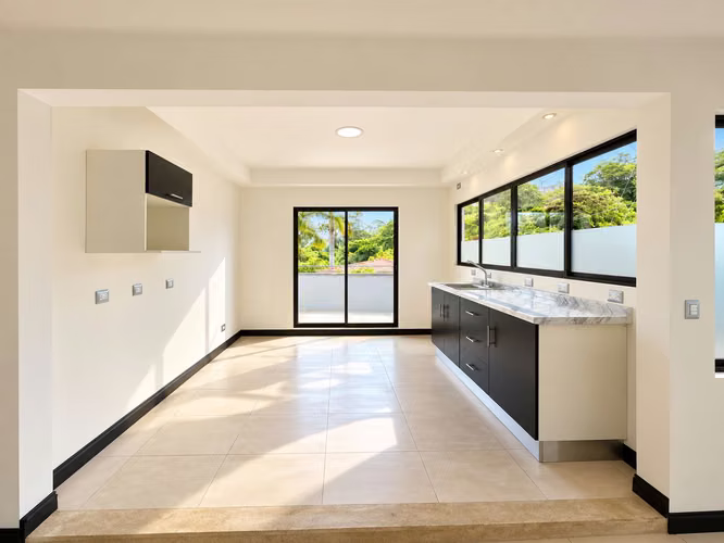 Casa de un nivel en residencial muy cerca de Curridabat - Imagen 6