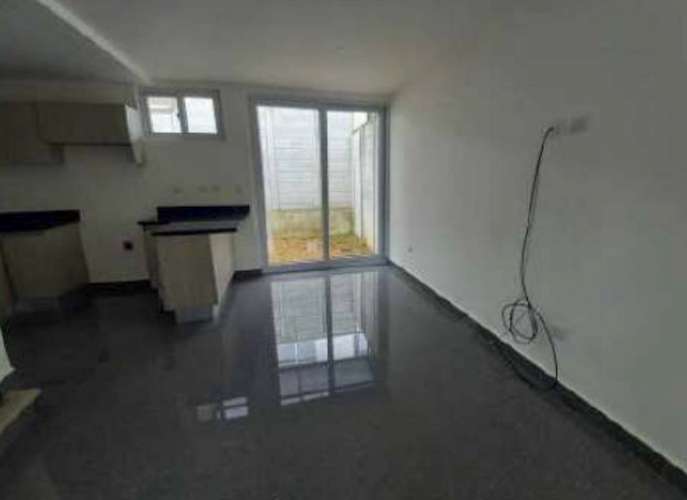 Venta de casa en remate bancario con Amenidades de Condominio - Imagen 2