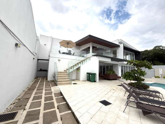 Venta de casa en remate bancario con Amenidades de Condominio - Imagen 9