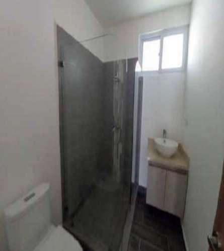 Venta de casa en remate bancario con Amenidades de Condominio - Imagen 5