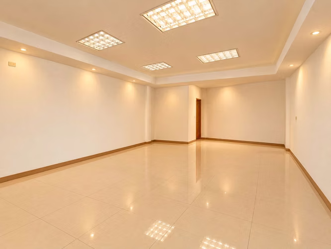 OFICINA EN ALQUILER CON BAÑO PRIVADO Y EXCELENTE UBICACIÓN