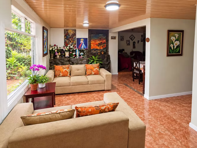 OPORTUNIDAD CASA EN VENTA EN SAN MARCOS DE TARRAZÚ CENTRO