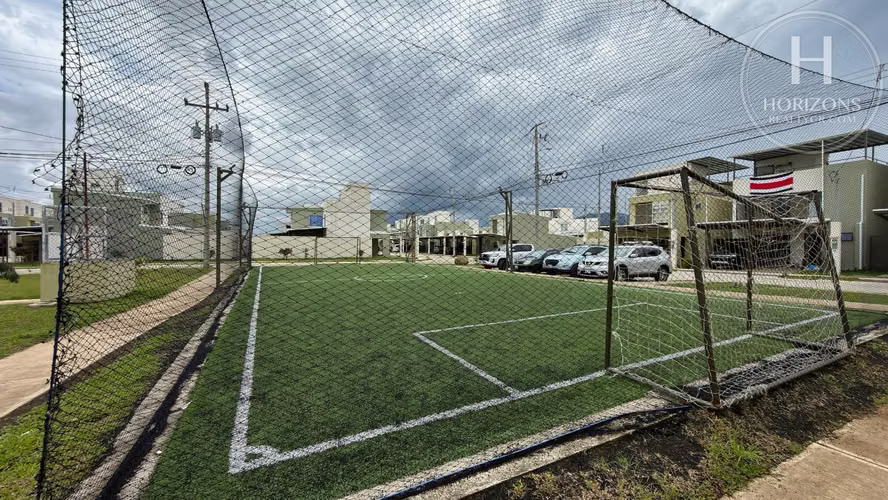 Se Alquila Casa Esquinera Condominio Valle Novarum El Tejar Cartago 2 Habitaciones mas Rooftop y Patio en L NJA1463JB