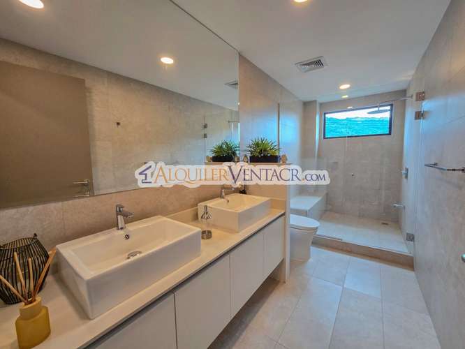 LUJOSO APARTAMENTO PARA ESTRENAR CON VISTA EN ESCAZU CENTRO - Imagen 13