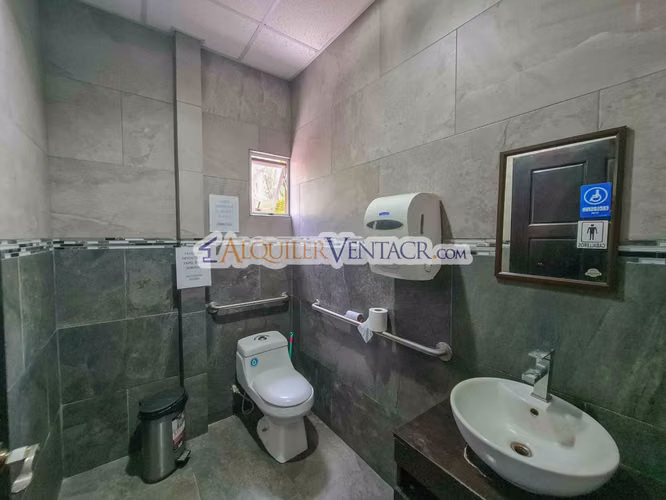 OFIBODEGA DE 625 M2 CON 1.132 M2 DE LOTE EN SAN ANTONIO ESCAZU - Imagen 5