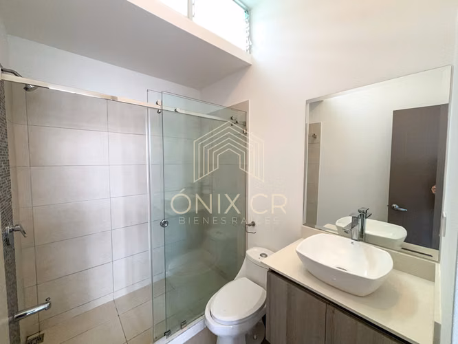 Casa Contemporánea en Condominio | San Rafael de Montes de Oca | Pet Friendly - Imagen 9