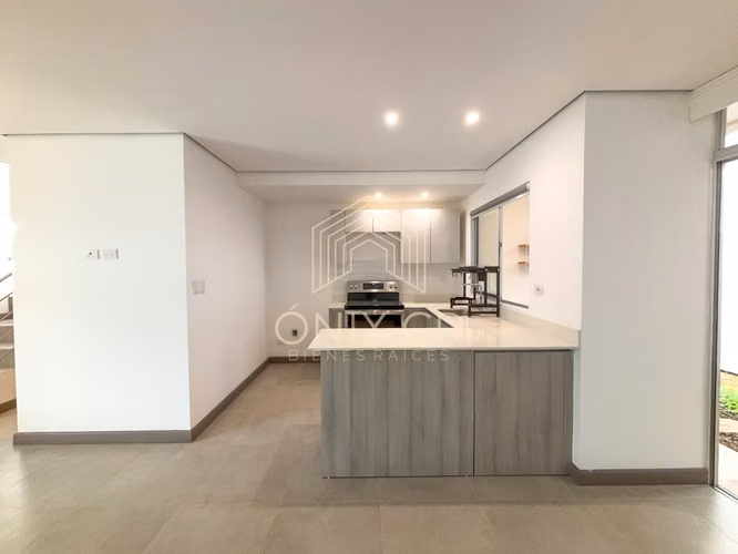 Casa Contemporánea en Condominio | San Rafael de Montes de Oca | Pet Friendly - Imagen 6