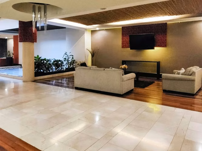 Apartamento amoblado, cuota de mantenimiento pagada en Sabana Sur · 2 hab - Imagen 4