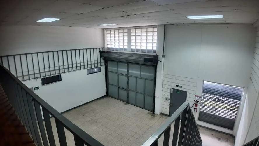 Bodega y Oficina Estratégica en San José - Espacio Comercial. - Imagen 7