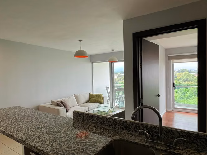 Apartamento amueblado en venta en Condominio Paradisus - Imagen 3