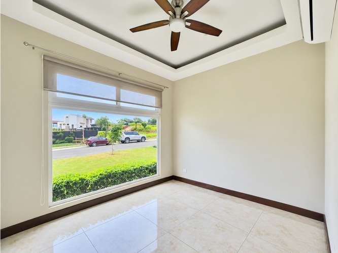 Moderna casa en la Guácima - Imagen 16