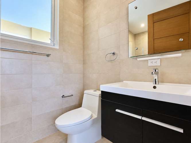 Moderna casa en la Guácima - Imagen 12