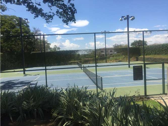 Moderna casa en la Guácima - Imagen 17