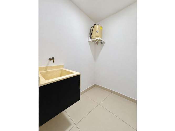 Montesol, 1 habitación, viva en un club - Imagen 7