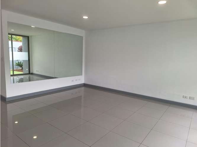 VENTA DE EDIFICIO COMERCIAL, CALLE BLANCOS 4258 (GC) - Imagen 4