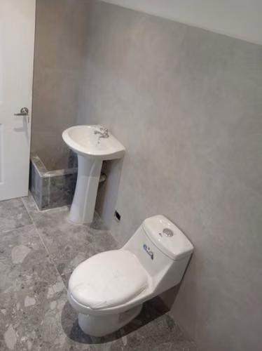 LOCAL COMERCIAL EN ALQUILER – SAN JOSÉ CENTRO | 91 m²