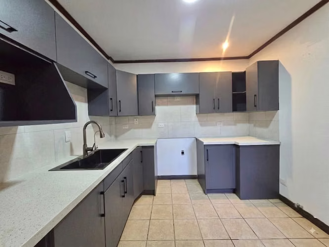 Casa en venta en condominio privado en Lindora. - Imagen 15