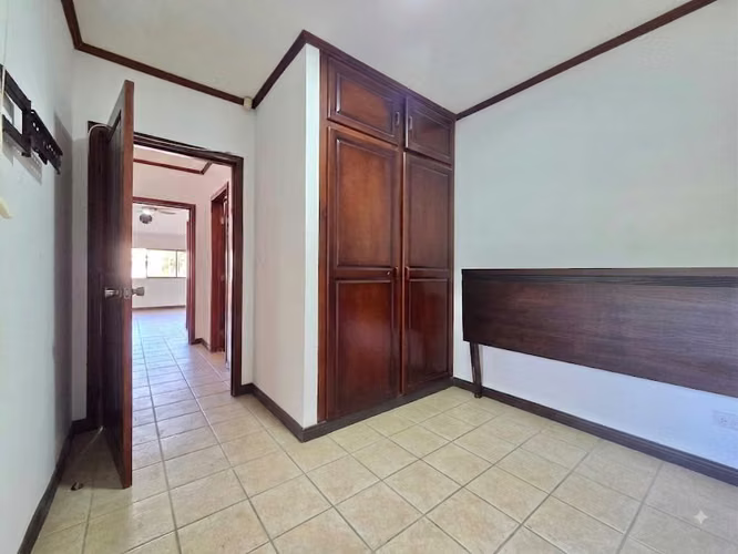 Casa en venta en condominio privado en Lindora. - Imagen 8
