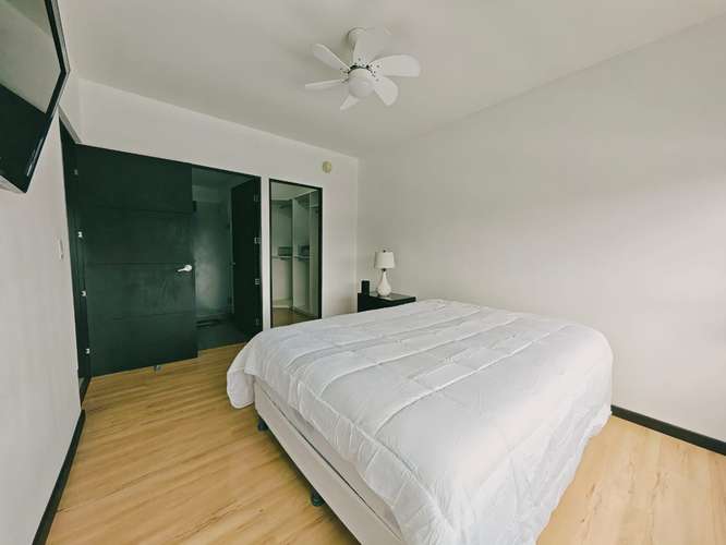 ¡Se alquila apartamento full amoblado en Sabana!
