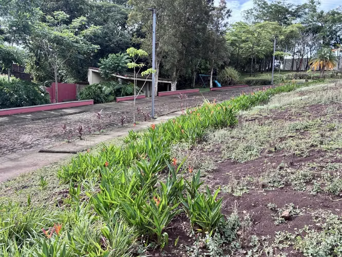 VENTA DE LOTE DE 772 MTS EN CONDOMINIO, GUACIMA DE ALAJUELA 