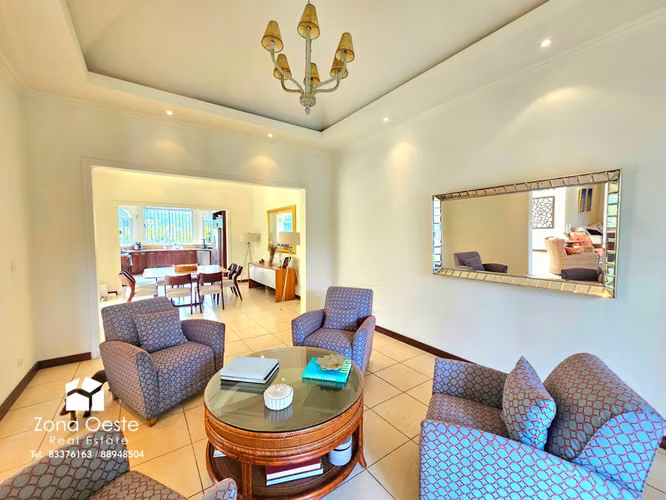 Venta amplia casa Trejos Montealegre, diseño único, independiente, 1 planta - Imagen 7