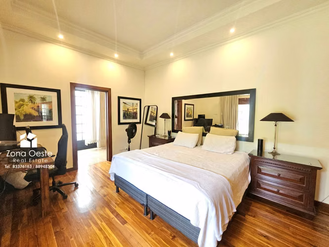 Venta amplia casa Trejos Montealegre, diseño único, independiente, 1 planta - Imagen 14