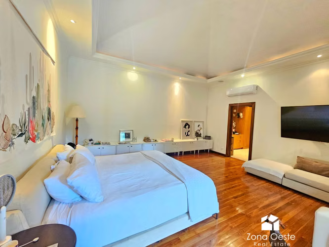 Venta amplia casa Trejos Montealegre, diseño único, independiente, 1 planta - Imagen 10