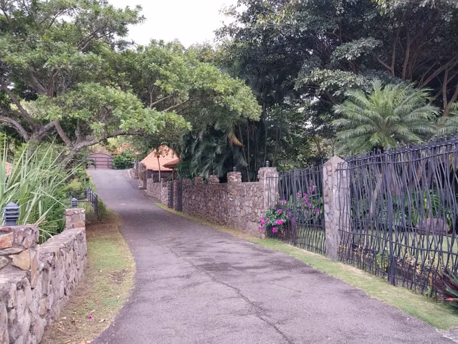 Villa Pica Flora Atenas Costa Rica VENTA 2 QUINTAS ESPECTACULARES CON 7008 M2 MAS 3812 M2 TERRENO , VIST - Imagen 12
