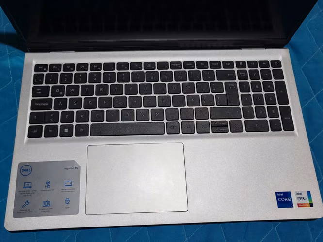 Llaptop Dell Inspiron 3520 Intel Core i7 12a Gen - Imagen 2