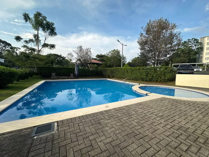 Alquilo Apartamento con jardín | Torres de Granadilla, Curridabat