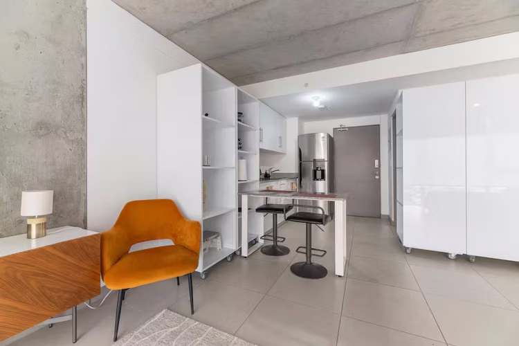 Apartamento en venta en iFreses | Piso 18 | Full amueblado | A/C | Parqueo techado - Imagen 8