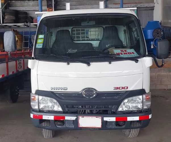Se vende camión Hino 2017 Diesel - Imagen 2