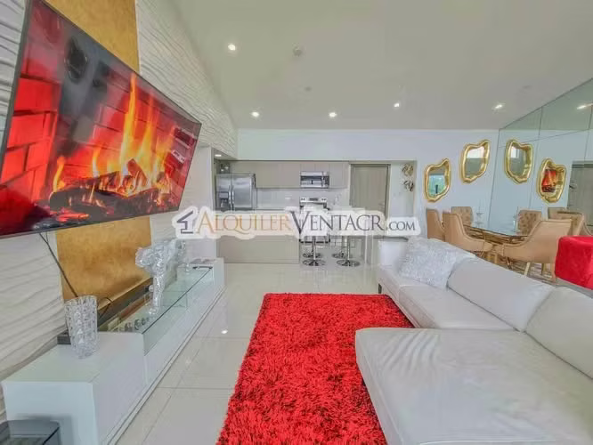 Lujoso Penthouse amueblado con vista en torre Paradisus Rohrmoser Pavas