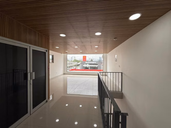 Local Comercial de 235 m² en Calle Principal de Guadalupe, San José (JMA)