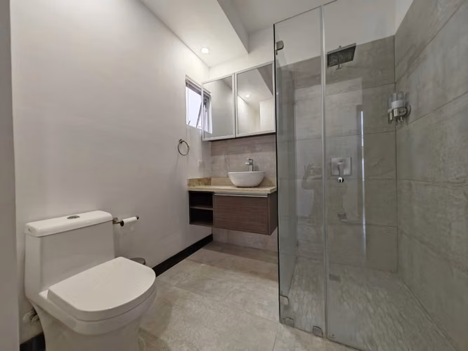 ALQUILER DE APARTAMENTO AMUEBLADO CON 3 HABITACIONES EN ESCAZÚ  - Imagen 14