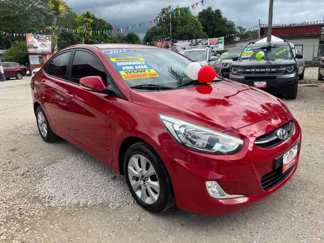 HYUNDAI ACCENT GLS-2015-AUTO-SHIFT TRONIC- 6.575.000 - Imagen 4